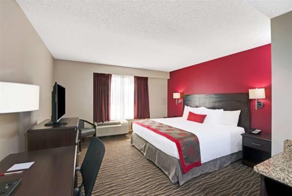 New World Inn & Conference Center コロンバス エクステリア 写真