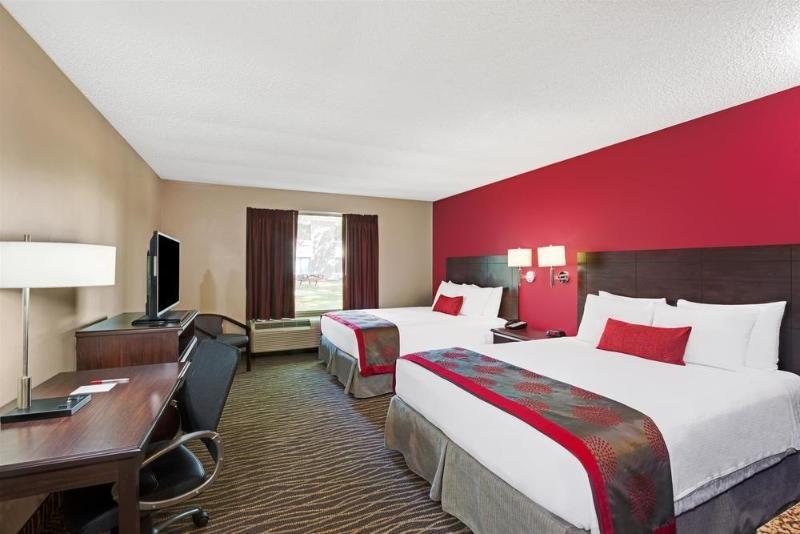 New World Inn & Conference Center コロンバス エクステリア 写真