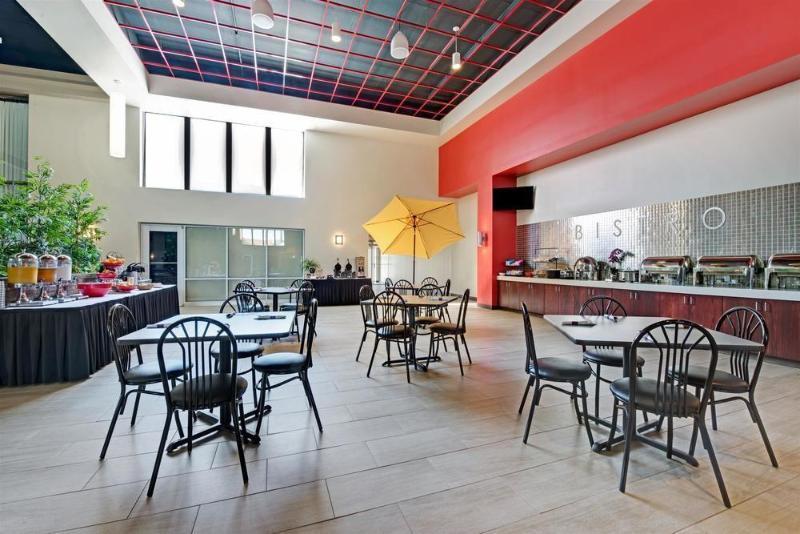 New World Inn & Conference Center コロンバス エクステリア 写真