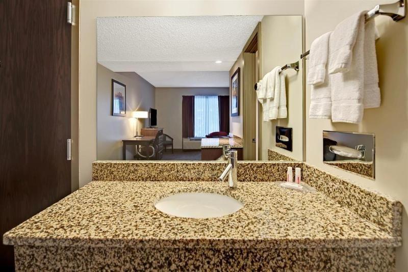New World Inn & Conference Center コロンバス エクステリア 写真
